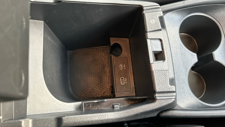 Nissan Qashqai 1.3 DiG-T MH N-Connecta 5dr Petrol Hatchback